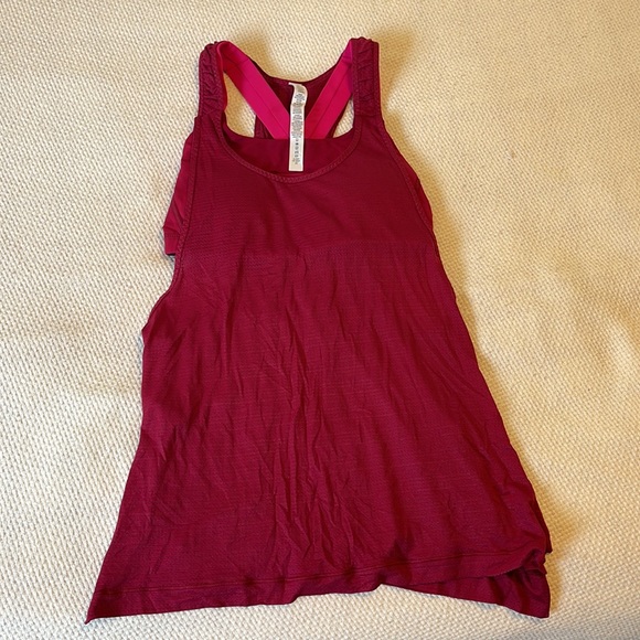 Lululemon Stash it tank - Picture 6 of 8